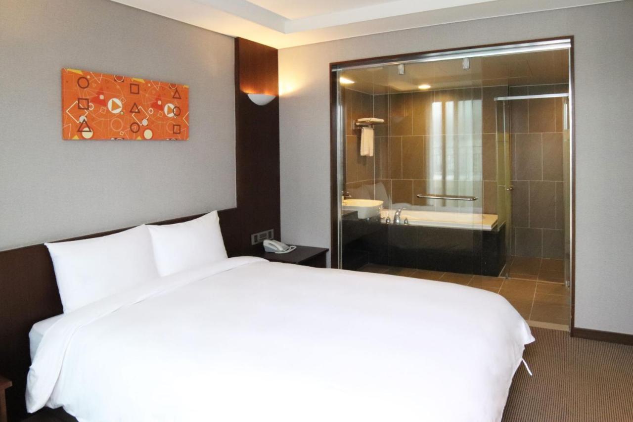 Mstay Hotel Seogwipo Zewnętrze zdjęcie